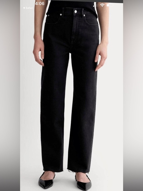 Everlane Denim - Everlane The Way High Jean Size 26 Crop black Denim Raw Hem-worn only once!